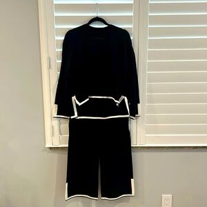 Two Piece Lounge Wear - Black & White